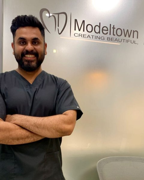 Dr. Nikhil Dawar